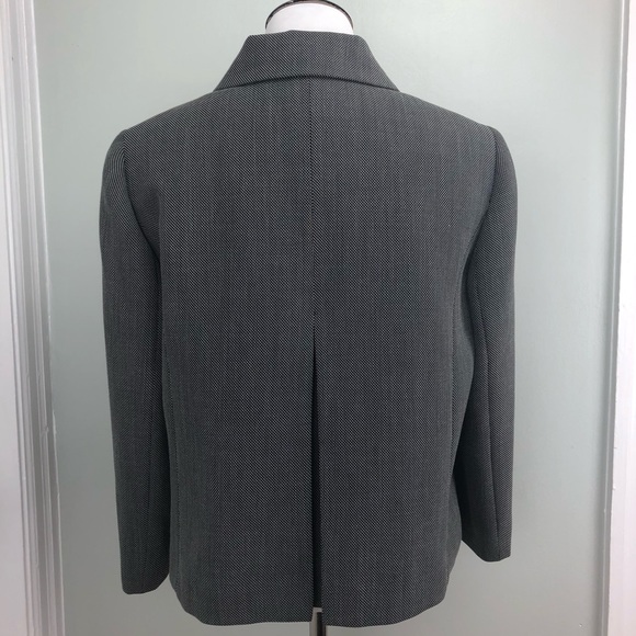 Tahari Arthur S. Levine Button Front Jacket - 8 - Picture 15 of 15